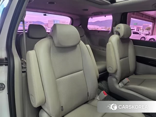 Kia The New Carnival id 3024618 из Кореи 10