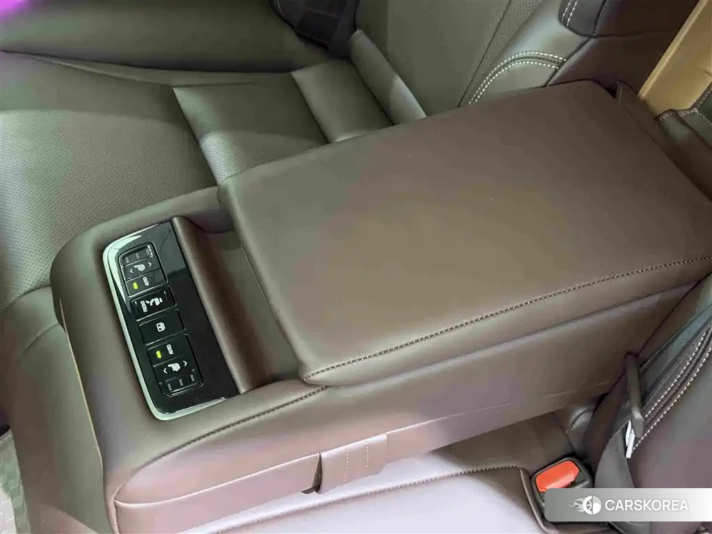 Lexus LS id 4654548 из Китая 10