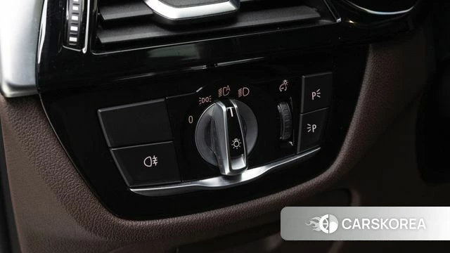 BMW 5 Series (G30) id 3898499 из Кореи 10