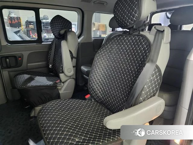 Hyundai The New Grand Starex id 3955828 из Кореи 10