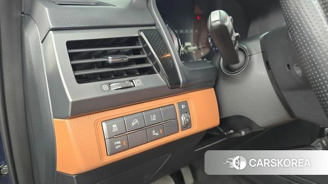Ssangyong Rexton Sports id 4476838 из Кореи 10