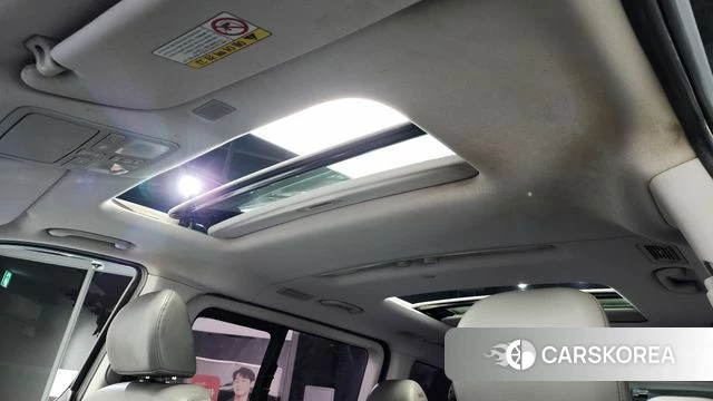 Hyundai The New Grand Starex id 3844407 из Кореи 10