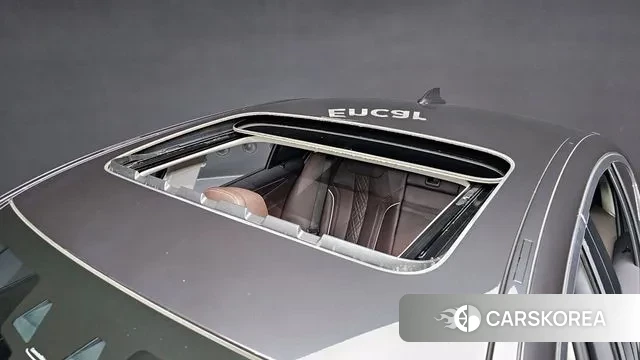 BMW 5 Series (G30) id 3514829 из Кореи 10