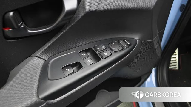 Hyundai Veloster (JS) id 4325804 из Кореи 10
