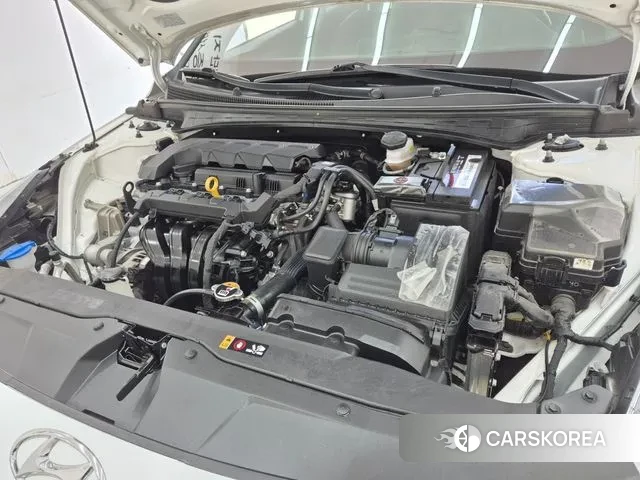 Hyundai Avante (CN7) id 3059155 из Кореи 10