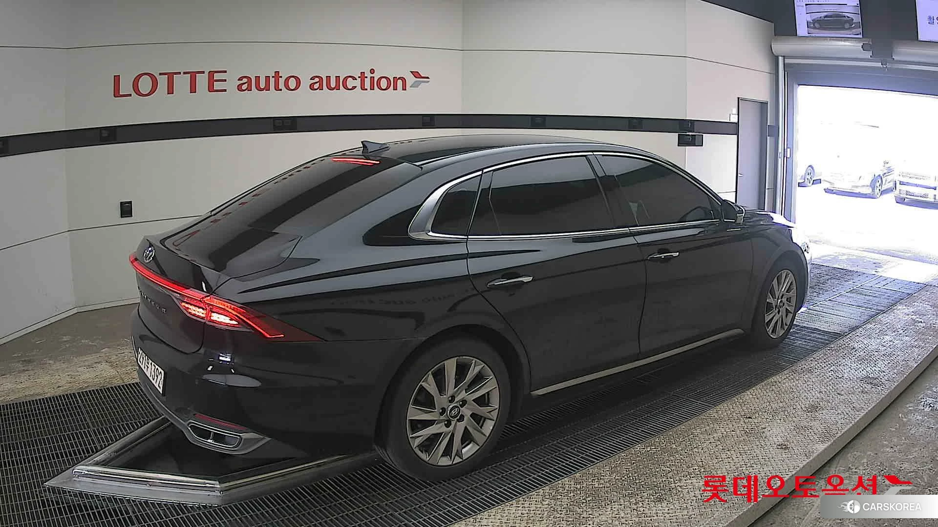 Hyundai Grandeur Hybrid id 3881992 из Кореи 10