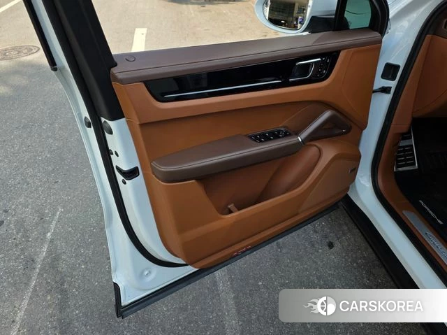 Porsche Cayenne (PO536) id 4383708 из Кореи 10