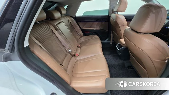 Hyundai Grandeur (GN7) id 3793715 из Кореи 10