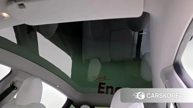 Tesla Model Y id 3015936 из Кореи 10