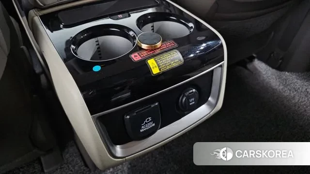 Kia Carnival 4th generation id 3573010 из Кореи 10