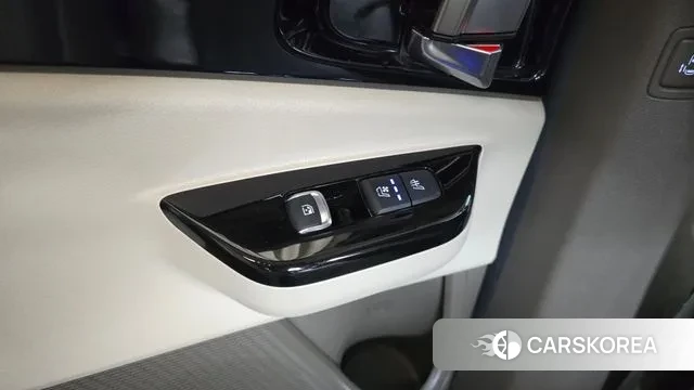 Kia Carnival 4th generation id 3054519 из Кореи 10