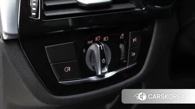 BMW 5 Series (G30) id 3615743 из Кореи 10