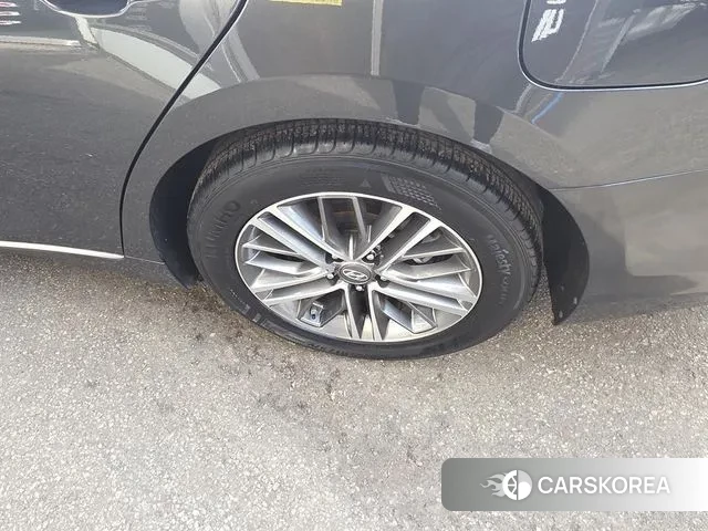 Hyundai Grandeur IG id 3661436 из Кореи 10