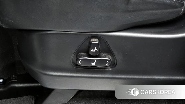 Ssangyong Korando Turismo id 3854021 из Кореи 10