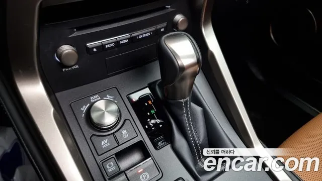 Lexus NX300h id 2700624 из Кореи 10