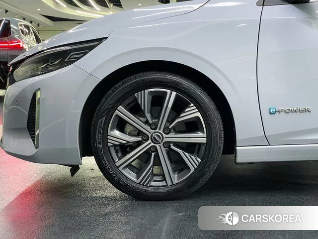 Nissan Xuan Yi id 4221804 из Китая 10