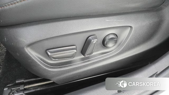 Toyota Camry (XV70) id 3845661 из Кореи 10