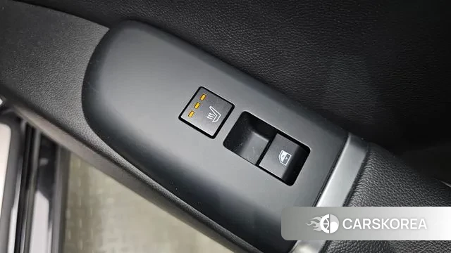 Hyundai Grandeur (GN7) id 3316998 из Кореи 10