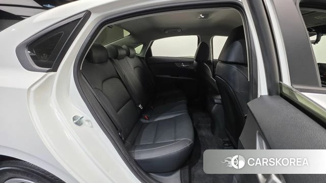 Kia Come New K3 id 3852763 из Кореи 10