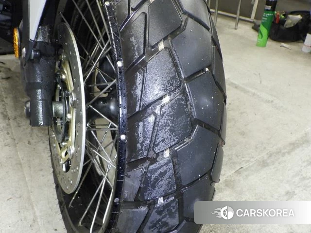 Honda X-ADV 750 id 4184336 из Японии 10