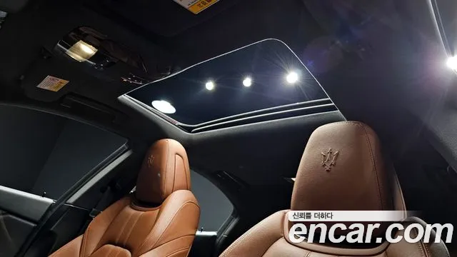 Maserati Ghibli id 2827404 из Кореи 10