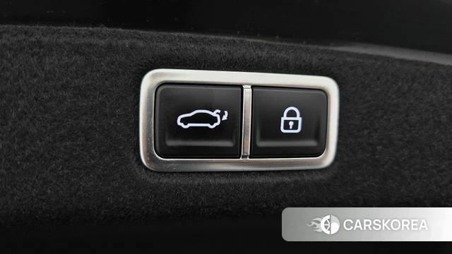 Hyundai Grandeur (GN7) id 3786305 из Кореи 10