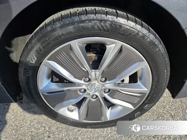 Hyundai Ionic Hybrid id 3583407 из Кореи 10