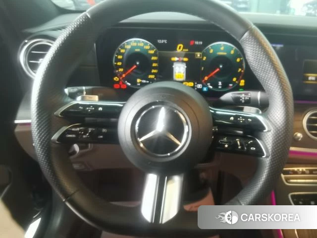 Mercedes-Benz E-class id 4218667 из Китая 10