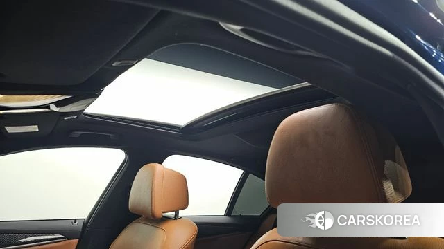 BMW 5 Series (G30) id 4849309 из Кореи 10