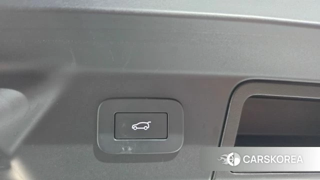 Land Rover Range Rover Velar id 4670211 из Кореи 10