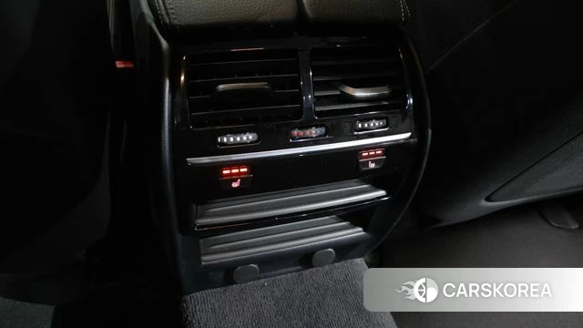 BMW 5 Series (G30) id 4245816 из Кореи 10
