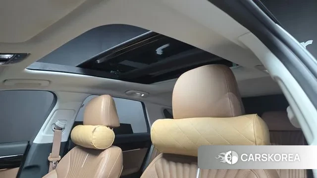 Hyundai Grandeur Hybrid (GN7) id 3007084 из Кореи 10