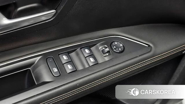 Peugeot 5008 second generation id 3840156 из Кореи 10