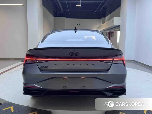 Hyundai Elantra id 4272587 из Китая 10