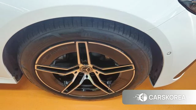 Mercedes-Benz E-Class W214 id 4539859 из Кореи 10