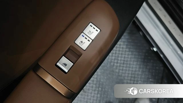 Hyundai Grandeur (GN7) id 4432681 из Кореи 10