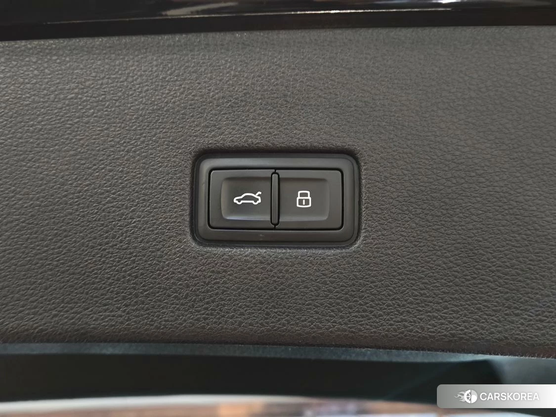 Audi Q8 id 4462112 из Китая 10