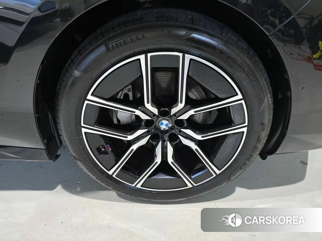 BMW 7 Series (G70) id 4612287 из Кореи 10