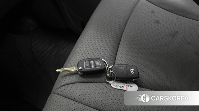 Hyundai The New Grand Starex id 4567949 из Кореи 10
