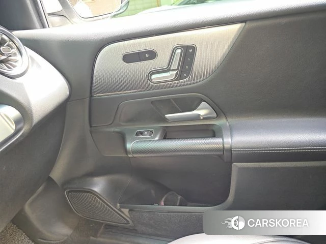 Mercedes-Benz GLB-Class X247 id 3941528 из Кореи 10