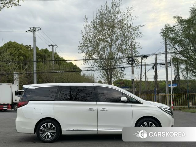 GAC Trumpchi Trumpchi M8 id 4240670 из Китая 10