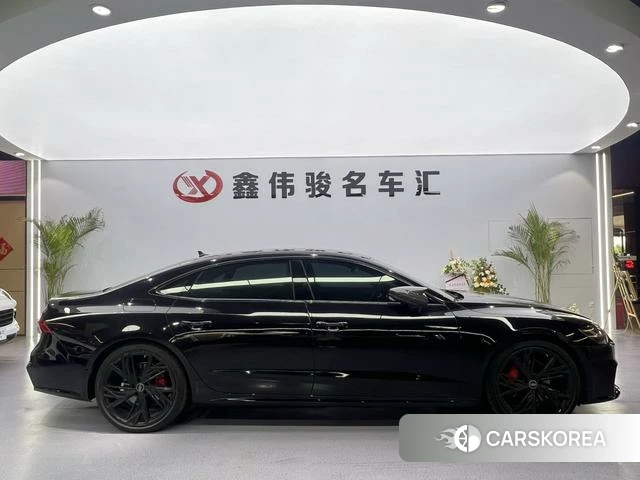 Audi A7L id 4278724 из Китая 10