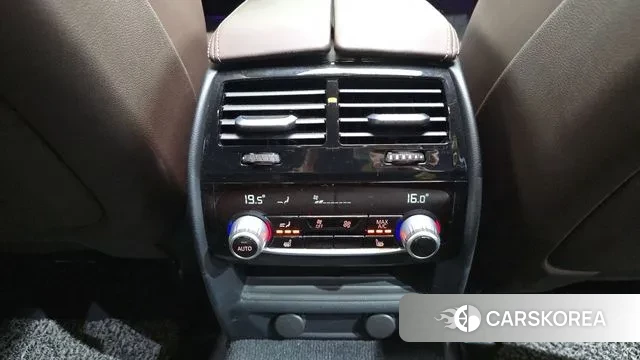 BMW 5 Series (G30) id 3417826 из Кореи 10