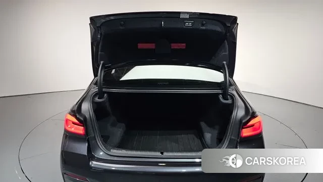 BMW 5 Series (G30) id 3390424 из Кореи 10