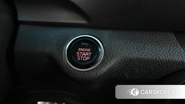 Kia Stonic id 4924074 из Кореи 10