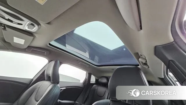 Volvo V40 Cross-Country id 3568439 из Кореи 10