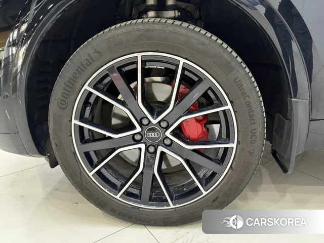 Audi Q5L id 4266036 из Китая 10