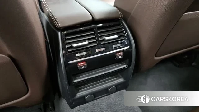 BMW 5 Series (G30) id 3055371 из Кореи 10