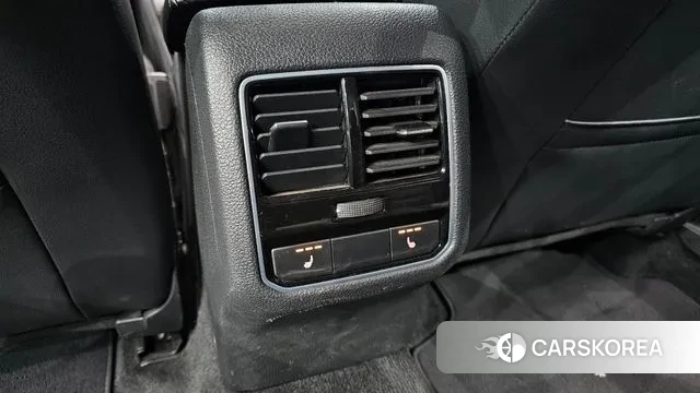 Volkswagen The New Passat id 3193555 из Кореи 10