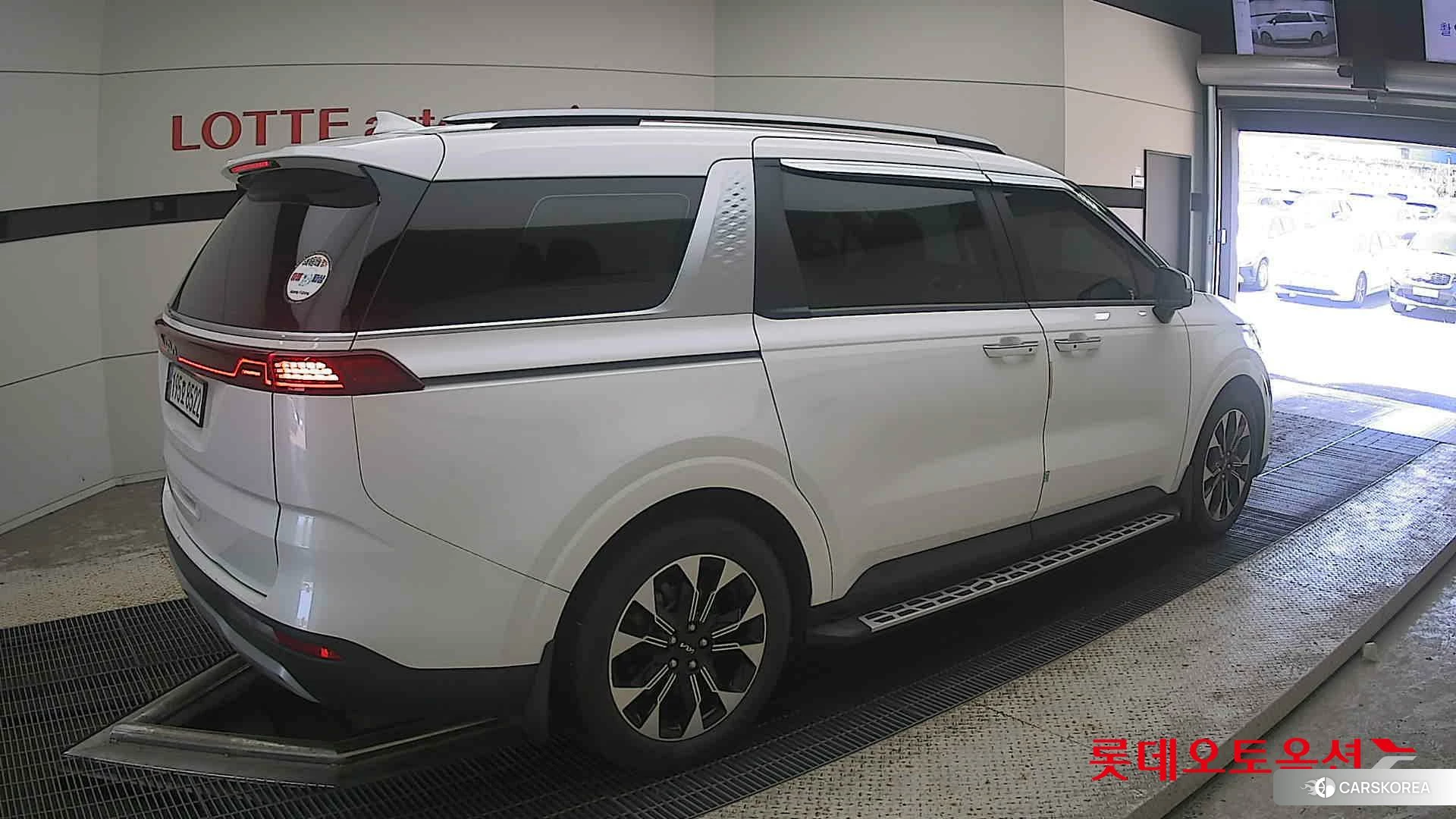 Kia Carnival id 4679376 из Кореи 10